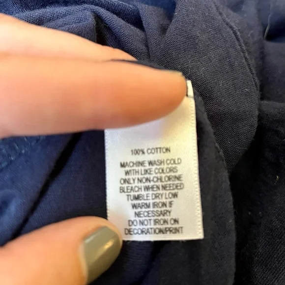 NWOT- soft Gap t shirt - Picture 4 of 4